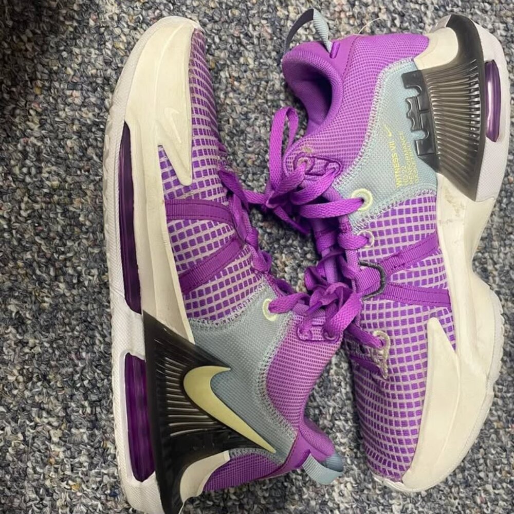 Nike Lebron Witness 7 basketball shoe Fuchsia Dream size 8.5 mens - Picture 6 of 7